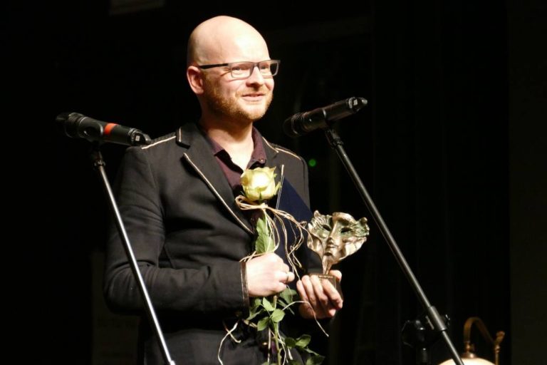 Jacek Mikołajczyk - Nagroda Artystyczna "Złota Maska" za reżyserię "Rodziny Addamsów" w Gliwickim Teatrze Muzycznym